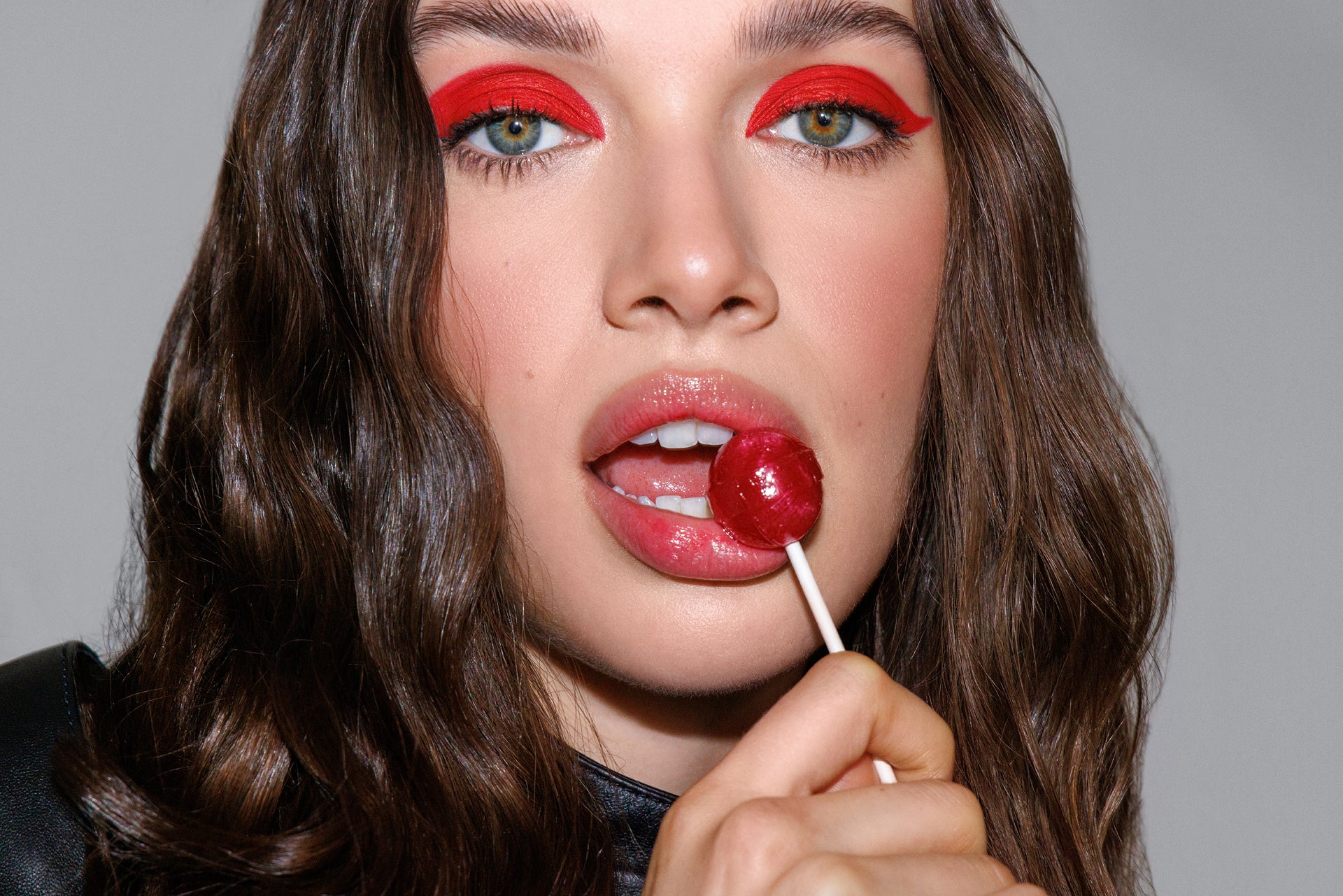 5 Benefits of Eating a Lollipop